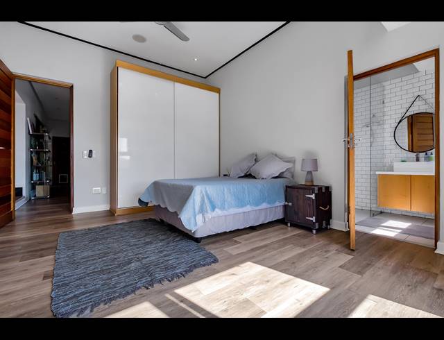 5 BEDROOM HOUSE FOR SALE IN HELDERFONTEIN ESTATE